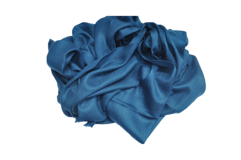 Lightweight and fine cashmere shawl blue with subtle pattern